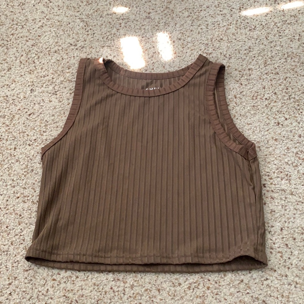 Brown sleeveless tank top